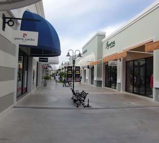 Einkaufsstraße im Center