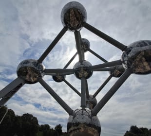 Das sehr schöne Atomium aus der Weltausstellung vo