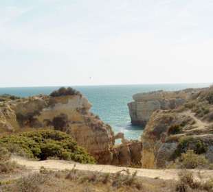 Küstenabschnitt in der Nähe des Hotels Baia Grande