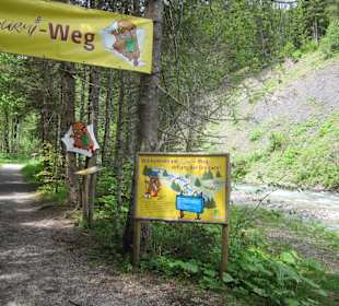 Schöner Erlebnispfad an der Breitach