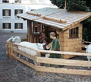 Weihnachts- und Silvestermarkt rund um St. Jakob