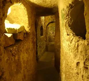 In den Katakomben unterwegs
