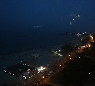 Mamaia (at night)