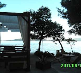 Bar neben Grand Hotel Orebic