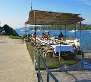 Vordere Außenterrasse Konoba Restaurant Baroni