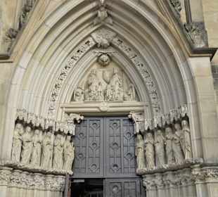 Details des Brautportals der St. Marienkirche