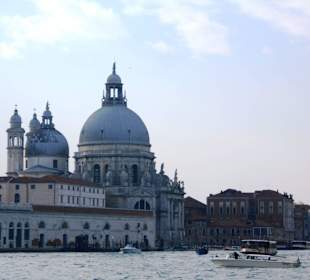 Eine Vaporetto-Fahrt von Lido bis Rialto