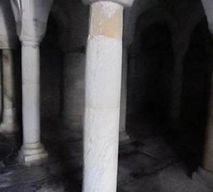 S. Vincenzo Krypta