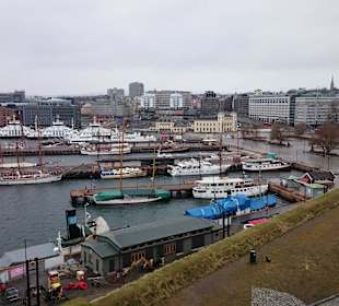 Widok na port z zamku