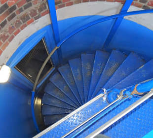 Die Wendeltreppe durch den Wassertank