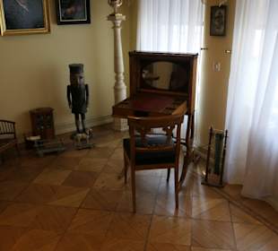 Besichtigung des Museums Knoblauchhaus