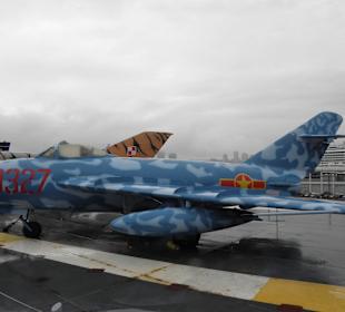 Intrepid Flugzeugträger