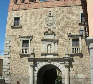 Puerta del Cambrón en el Centro de Toledo