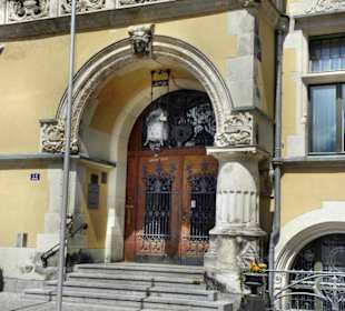 Außenansicht Portal Rathaus Köthen 