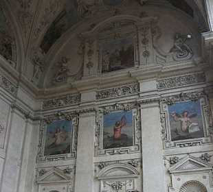 Sala Terrena - obrazy na zdech a stropech