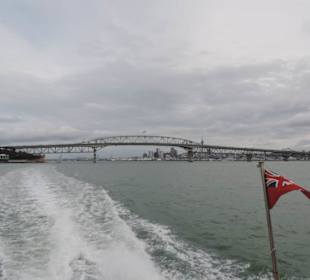 Habour Bridge Auckland