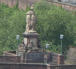 Alte Brücke: Statue Minerva (Pallas Athene)
