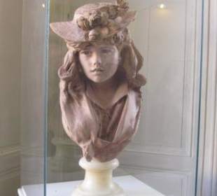 Das Mädchen mit dem Rosenhut