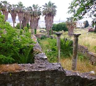 Bei den westlichen Ausgrabungsstätten