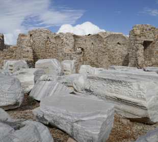 Marmorblöcke des Demetertempels