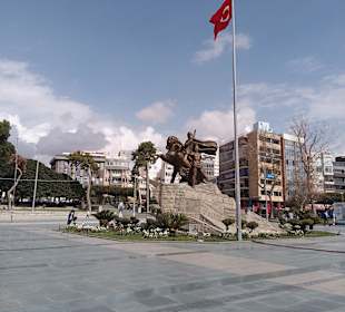 Atatürk-Denkmal