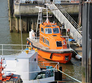 Reger Betrieb im Hafen