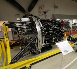 Motoren und Triebwerke