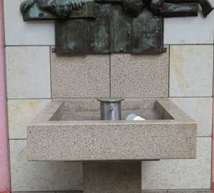 Wandbrunnen in der Leiterstraße