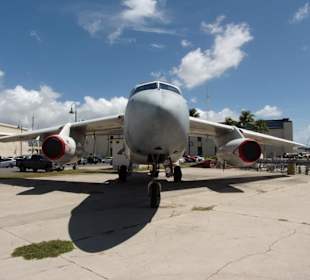 Im Flugzeug und Hubschaubermuseum