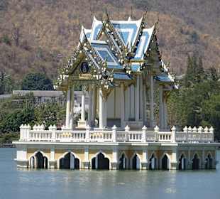 Wat Khao Tao