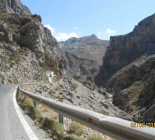 Achtung beim Gegenverkehr