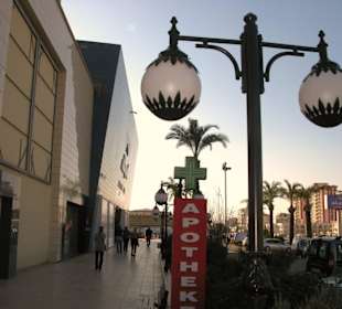 Laterne vor Akkapark-Mall