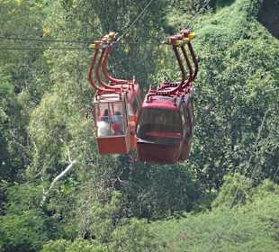Kreuzen der Kabinen auf halber Strecke