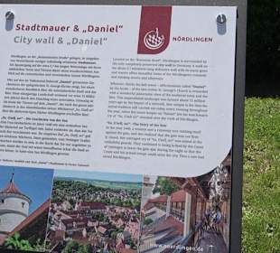Touristischer Info-Point vor dem Baldinger Tor