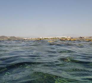 Lahami vom Wasser aus gesehen