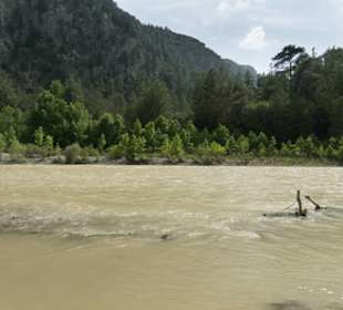 Fluß im Taususgebirge