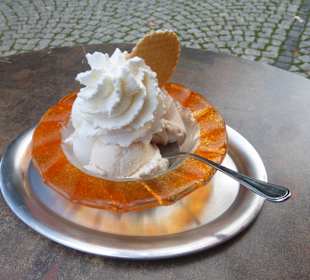 Nach der Wanderung gutes Eis bei da Fabio
