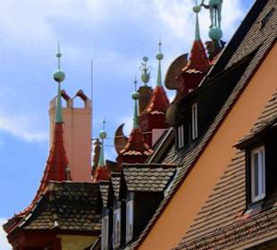 Türmchen und Kamine