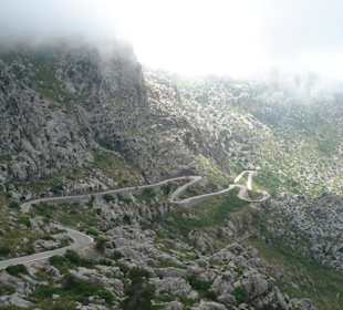 Ausblick auf die Schlangenstraße