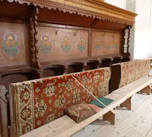 Sitzplätze für die Honoratioren