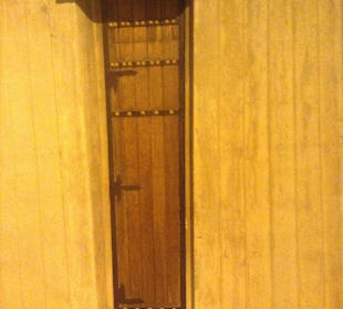 Seitentür, sind rund um die Kirche angelegt