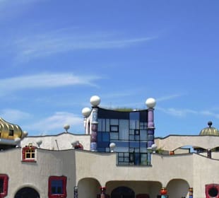  Hundertwasser Markthalle in Ostschweiz