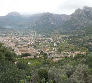 Blick vom  Mirador Pujol d'En Banya auf Sóller