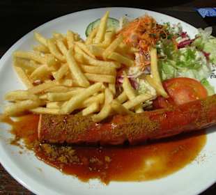 Currywurst XL Pommes