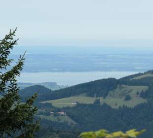 Blick vom Unternberg zum Chiemsee