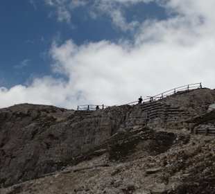 Hoch geht's zur 3 Zinnen Hütte