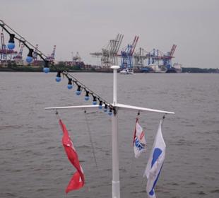 Dampf voraus Elbe runter