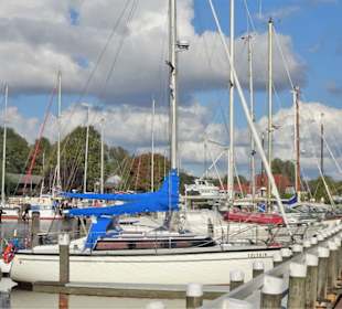 Eindrücke vom Rundgang durch den Hafen von Varel