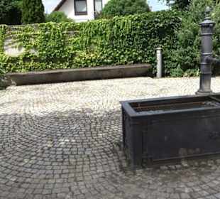 Brunnen bei der Kirche