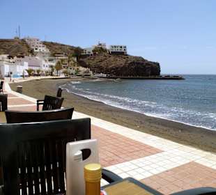 Hafen-Ausblick vor dem Restaurant La Rampa